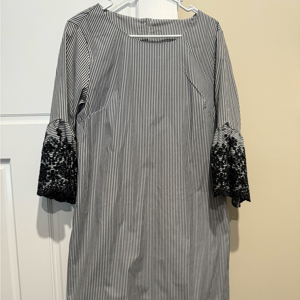 Nina Leonard shift blouse dress